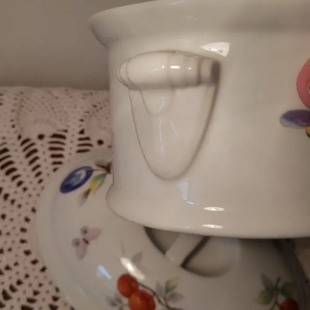 Lovely Vintage Ceramic Fruit Design Casserole Dish